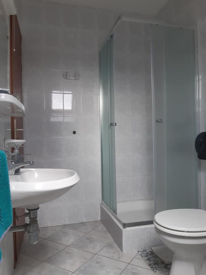 Hotel Berg Toboz Panzió Pécs Zewnętrze zdjęcie